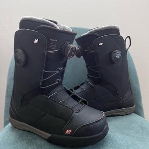 Women’s snowboard boots